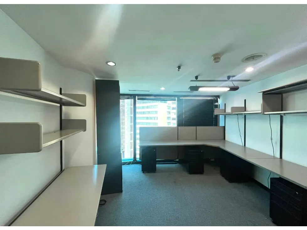 Se Vende Oficina 576m² El Rosal - 3