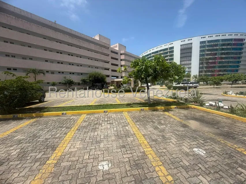 Apartamento (1 Nivel) en Venta en Agua Sal, Miranda - 2