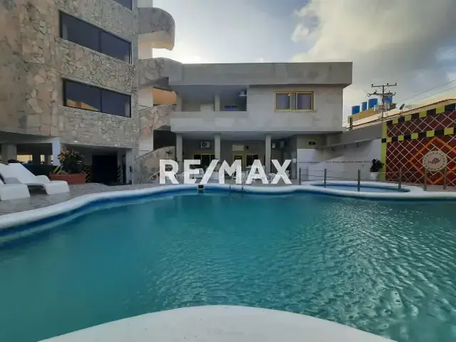 EN VENTA POSADA TURISTICA FRENTE AL MAR, EN CHICHIRIVIVHE SECTOR PLAYA SUR, OPORTUNIDAD SOLIDA DE NEGOCIO.