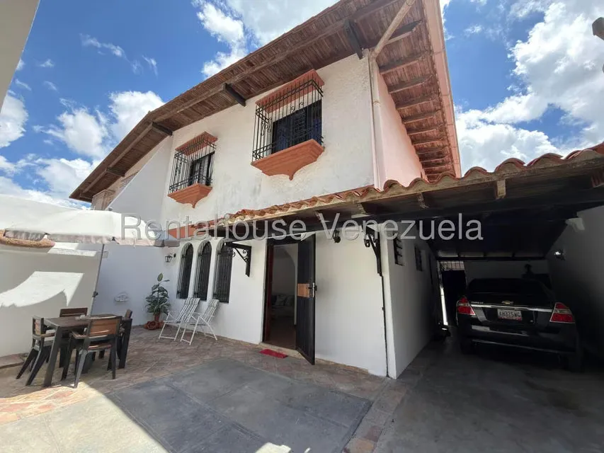 Casa (Duplex) en Venta en Alto Prado, Distrito Metropolitano
