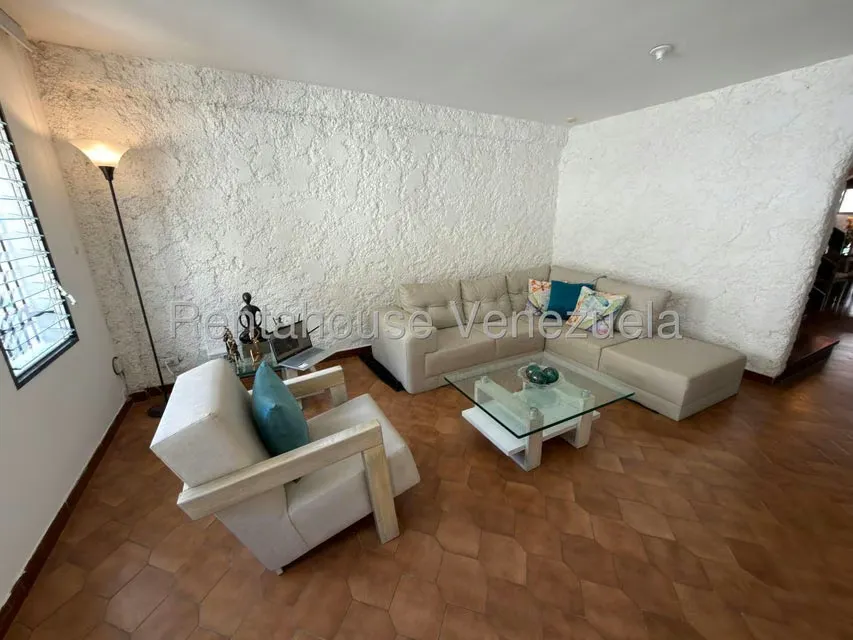 Casa (Duplex) en Venta en Alto Prado, Distrito Metropolitano - 2