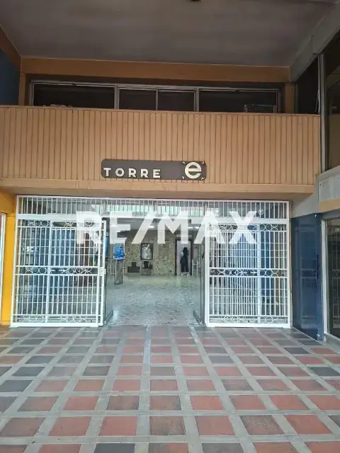 Oficina Torre E Ubicada en el centro de San Cristóbal 5ta Av