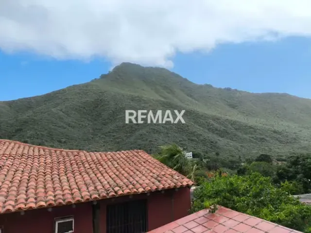 ILUMINADA Y FRESCA CASA CON VISTA A LA MONTAÑA EN VENTA, GUARAME, ISLA DE MARGARITA - 15