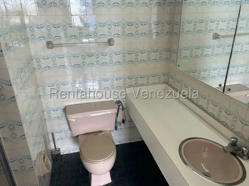 Apartamento (1 Nivel) en Venta en Camuri Grande, Vargas - 14