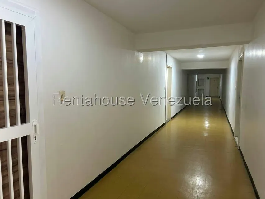 Apartamento (1 Nivel) en Venta en Camuri Grande, Vargas - 17