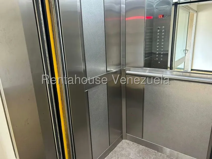 Apartamento (1 Nivel) en Venta en Camuri Grande, Vargas - 18