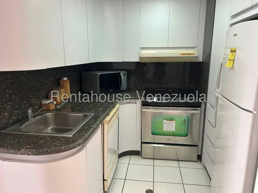 Apartamento (1 Nivel) en Venta en Camuri Grande, Vargas - 9
