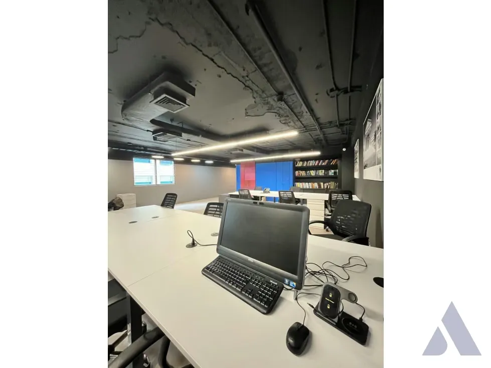 Se alquila oficina 330m2 La Castellana 2893 - 4