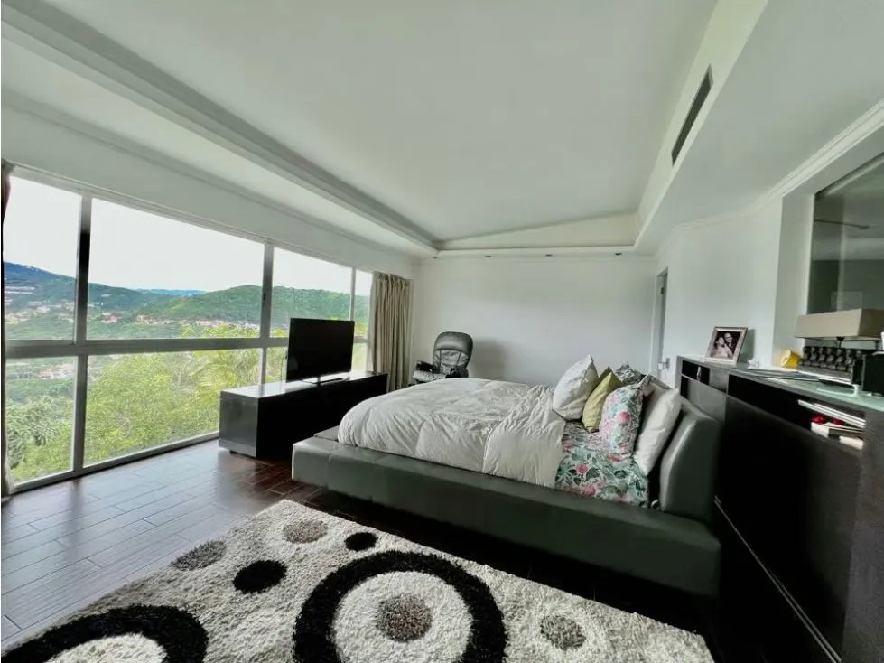 Se vende casa 1000m2 4h+2s/6B/4p Cumbres de Curumo - 21