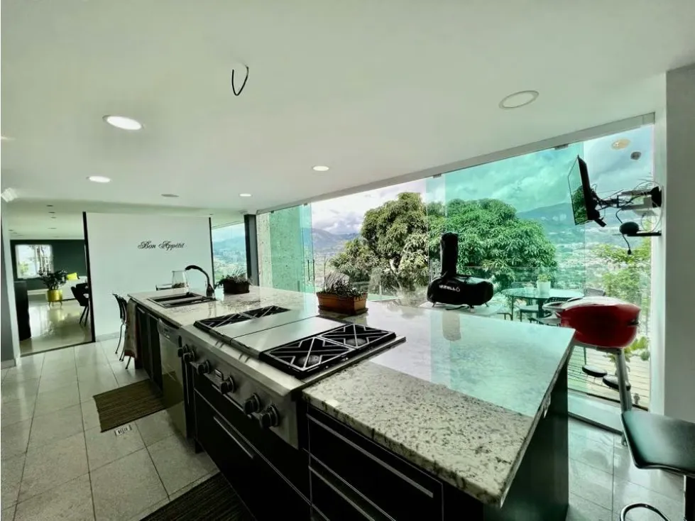 Se vende casa 1000m2 4h+2s/6B/4p Cumbres de Curumo - 4