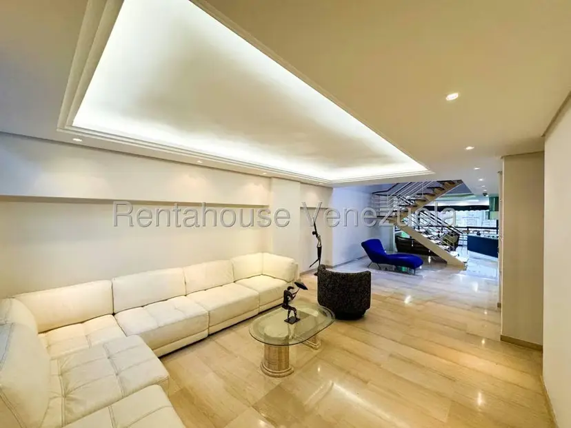 Casa (Multipes Niveles) en Alquiler en Colinas de Bello Monte, Distrito Metropolitano