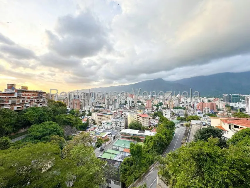Casa (Multipes Niveles) en Alquiler en Colinas de Bello Monte, Distrito Metropolitano - 20