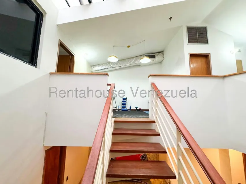 Casa (Multipes Niveles) en Alquiler en Colinas de Bello Monte, Distrito Metropolitano - 40