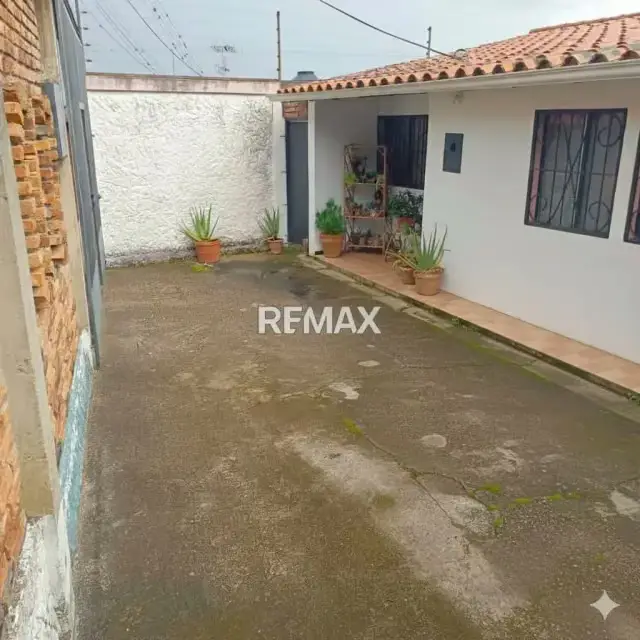 En venta casa en Boca Caneyes
