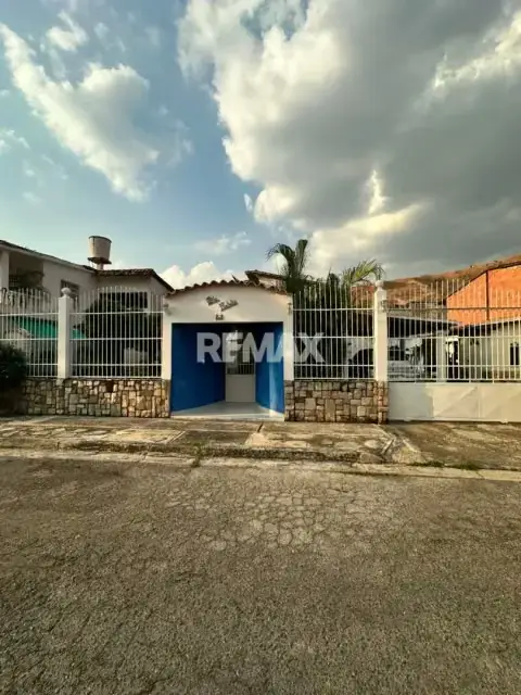 EN VENTA CASA URBANIZACIÓN LA FLORESTA TURMERO