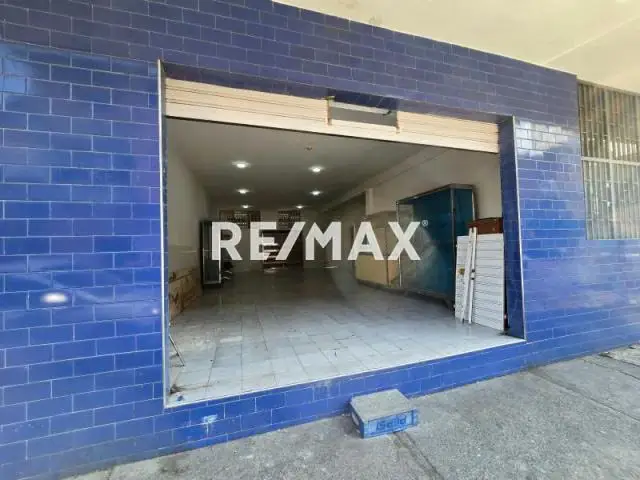 LOCAL COMERCIAL #L2 EN ALQUILER. ZONA CENTRICA.