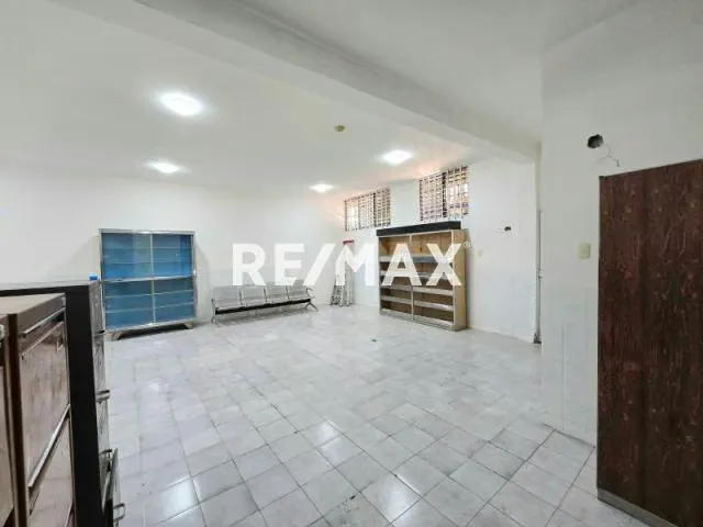 LOCAL COMERCIAL #L2 EN ALQUILER. ZONA CENTRICA. - 3