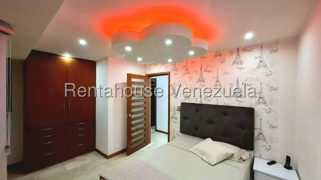 Apartamento (1 Nivel) en Alquiler en Santa Monica, Distrito Metropolitano - 13