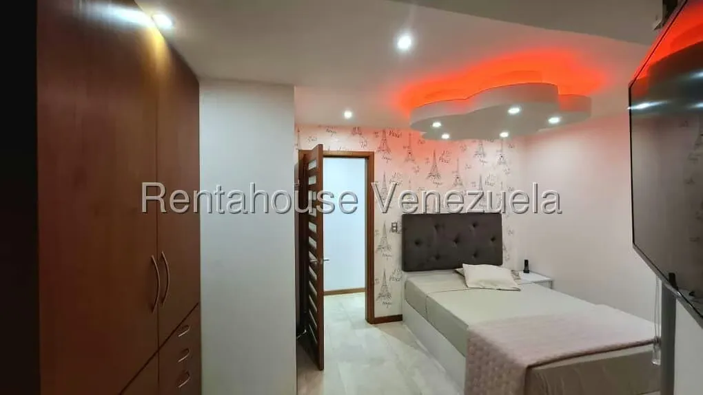 Apartamento (1 Nivel) en Alquiler en Santa Monica, Distrito Metropolitano - 14
