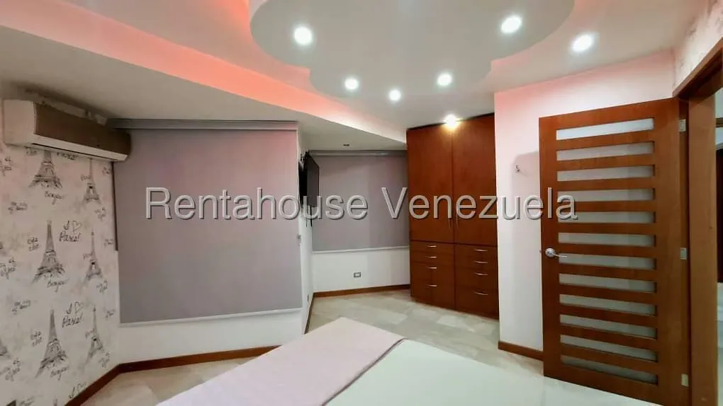 Apartamento (1 Nivel) en Alquiler en Santa Monica, Distrito Metropolitano - 15
