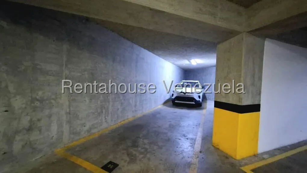 Apartamento (1 Nivel) en Alquiler en Santa Monica, Distrito Metropolitano - 23