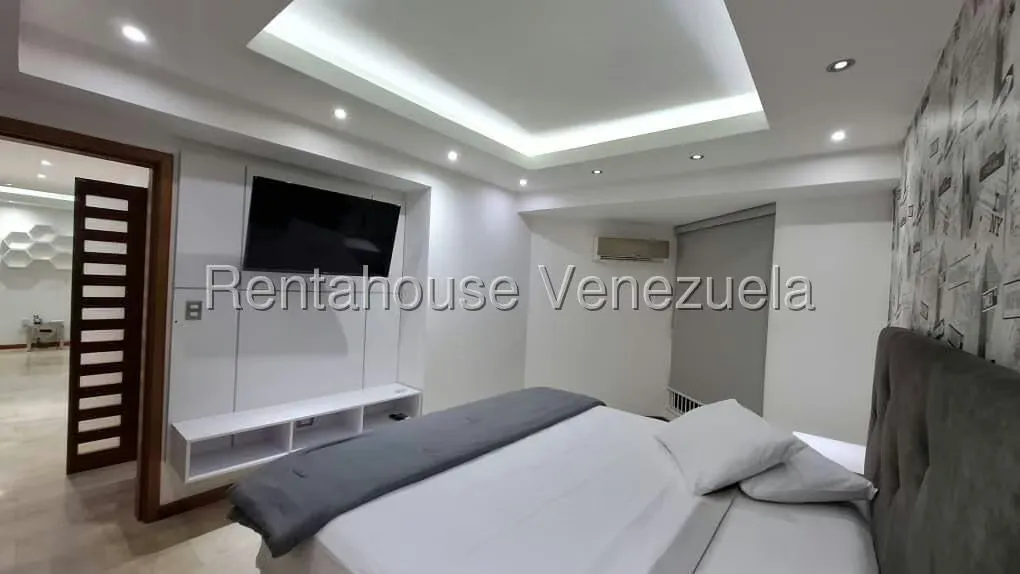 Apartamento (1 Nivel) en Alquiler en Santa Monica, Distrito Metropolitano - 9
