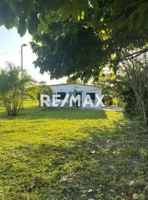 En Venta Parcela con bonita Casa ubicada en Guanare, Parcelamiento La Libertad, Guanare, Portuguesa, Venezuela