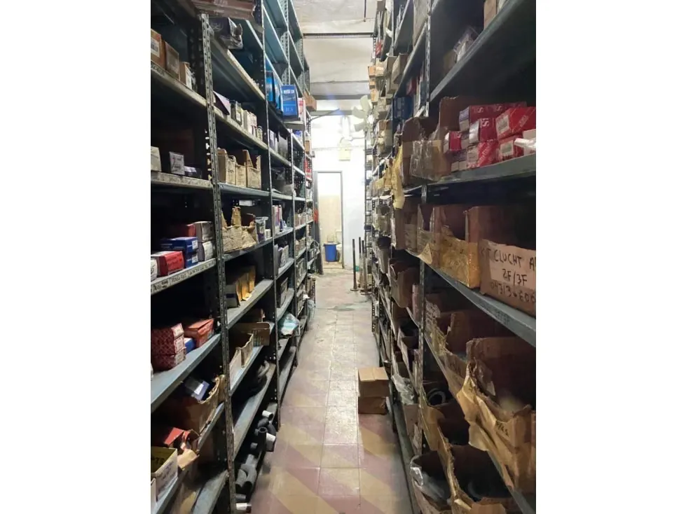 Venta de Casa Comercial en Catia 250000$. Alto Tránsito peatonal 200m2 - 8