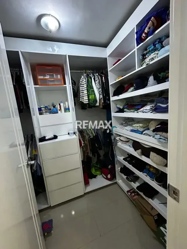 En venta Townhouse, Res. Villas de Camoruco - 12