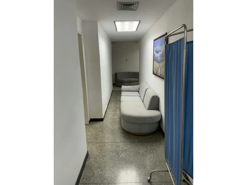 Se vende clinica 1000m2 Chuao 8916 - 27