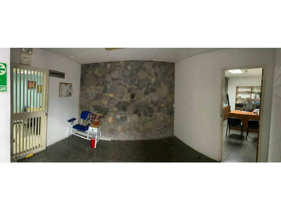 Se vende clinica 1000m2 Chuao 8916 - 4