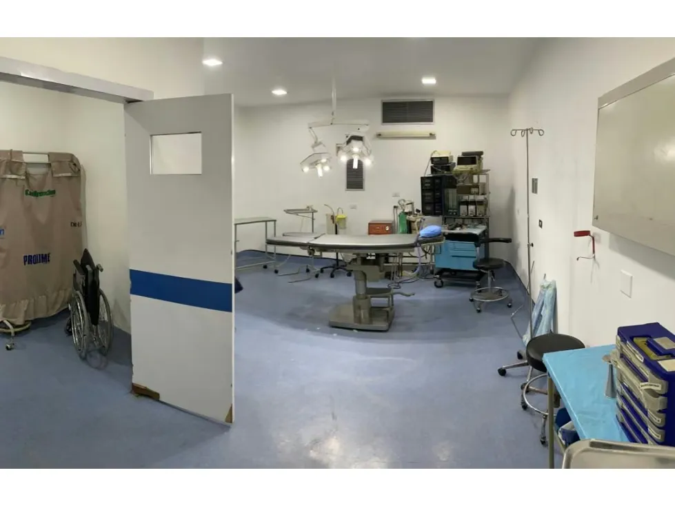 Se vende clinica 1000m2 Chuao 8916 - 8
