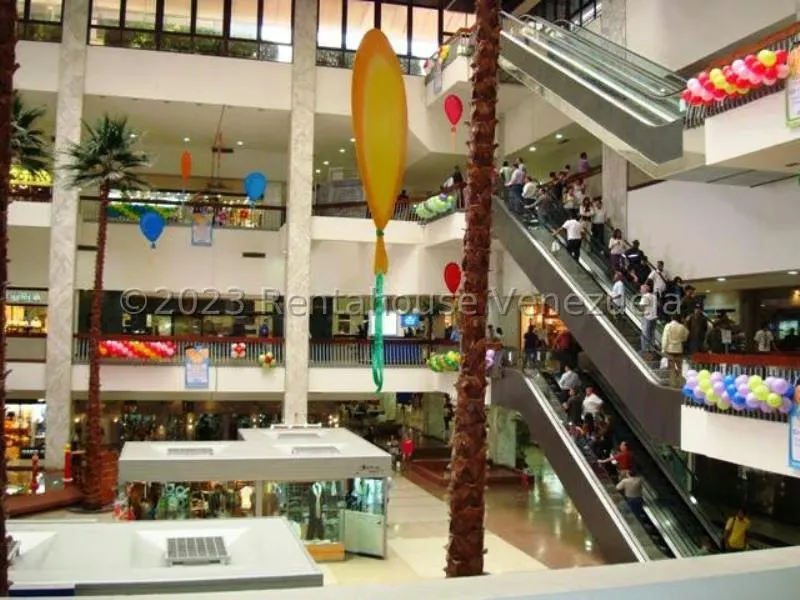 Local Comercial en Venta en Chuao, Distrito Metropolitano