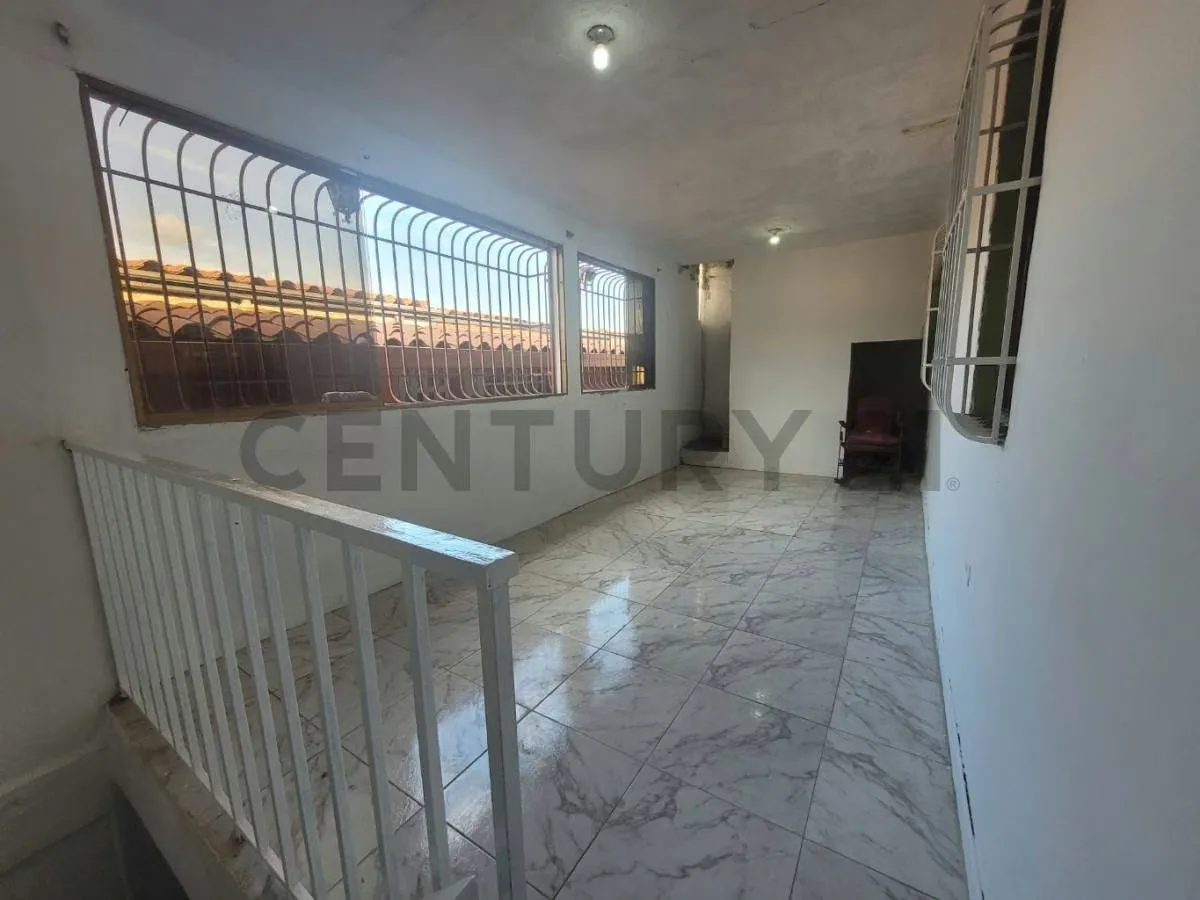 Casa en venta, 2 niveles