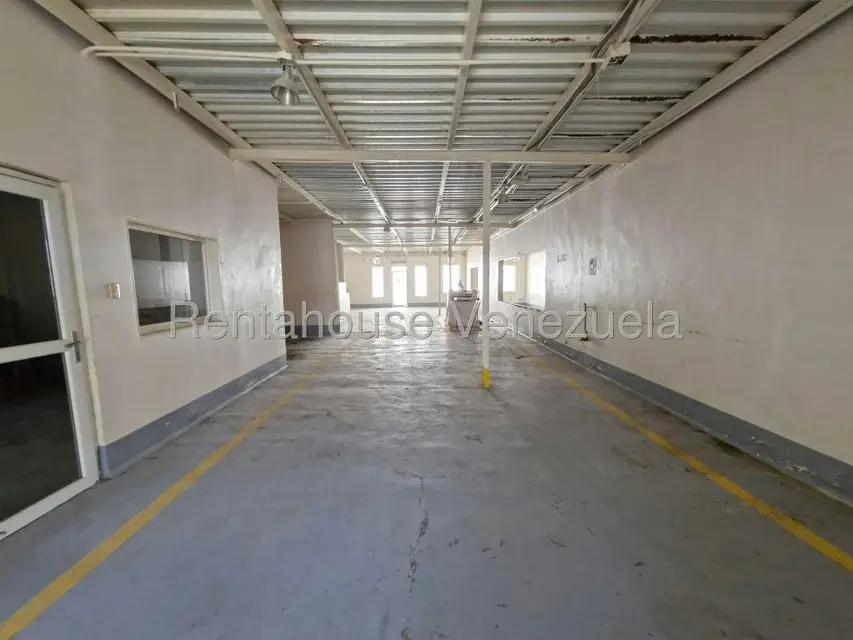 Comercial (Local Comercial) en Venta en Santa Rita, Aragua - 17