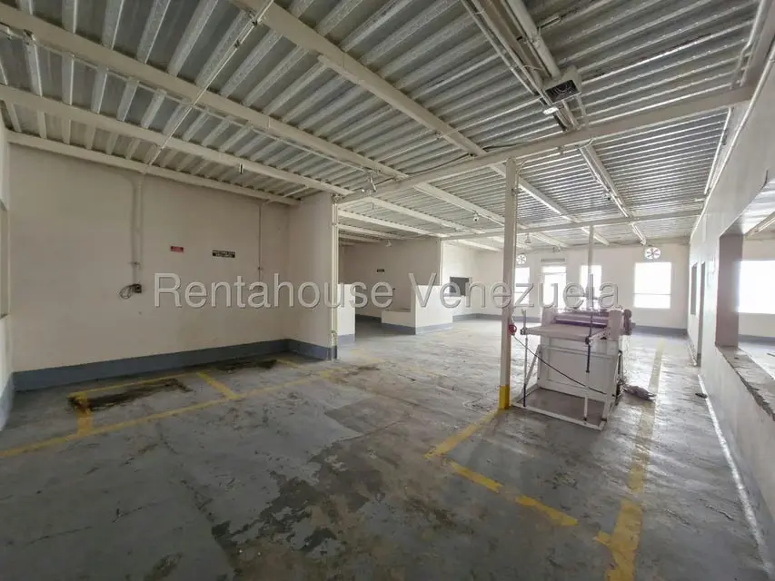 Comercial (Local Comercial) en Venta en Santa Rita, Aragua - 18