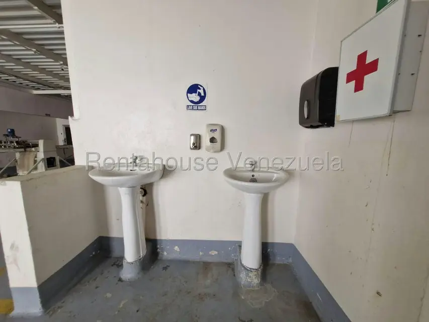 Comercial (Local Comercial) en Venta en Santa Rita, Aragua - 28