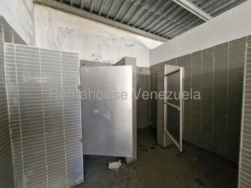 Comercial (Local Comercial) en Venta en Santa Rita, Aragua - 38