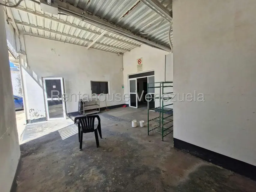 Comercial (Local Comercial) en Venta en Santa Rita, Aragua - 4