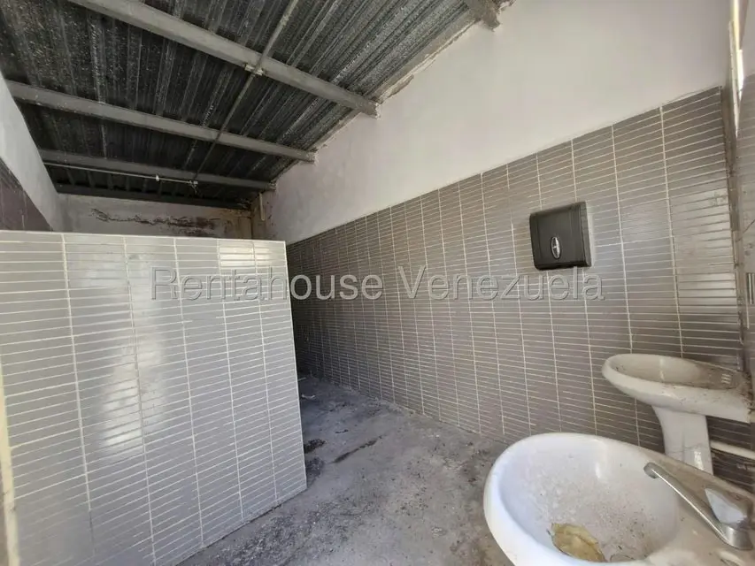 Comercial (Local Comercial) en Venta en Santa Rita, Aragua - 43
