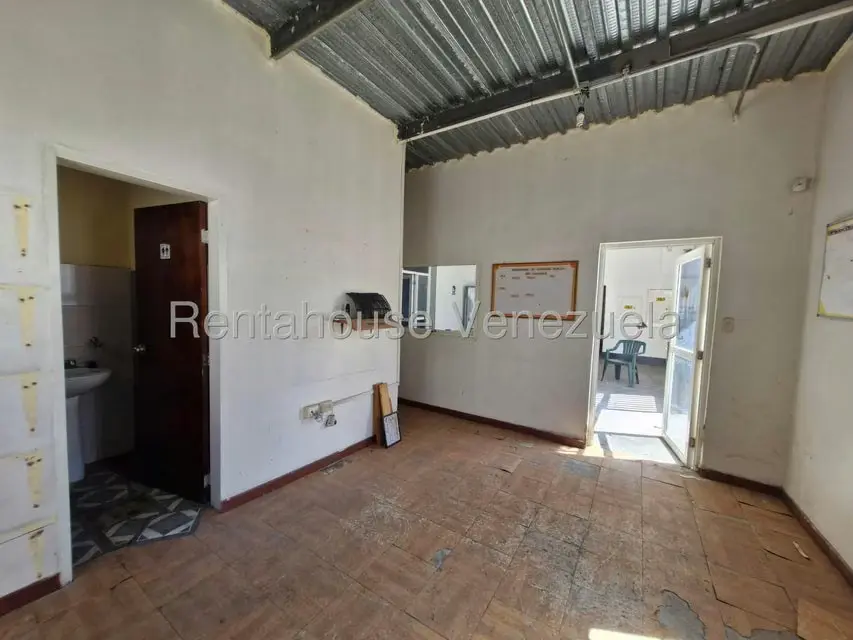 Comercial (Local Comercial) en Venta en Santa Rita, Aragua - 6