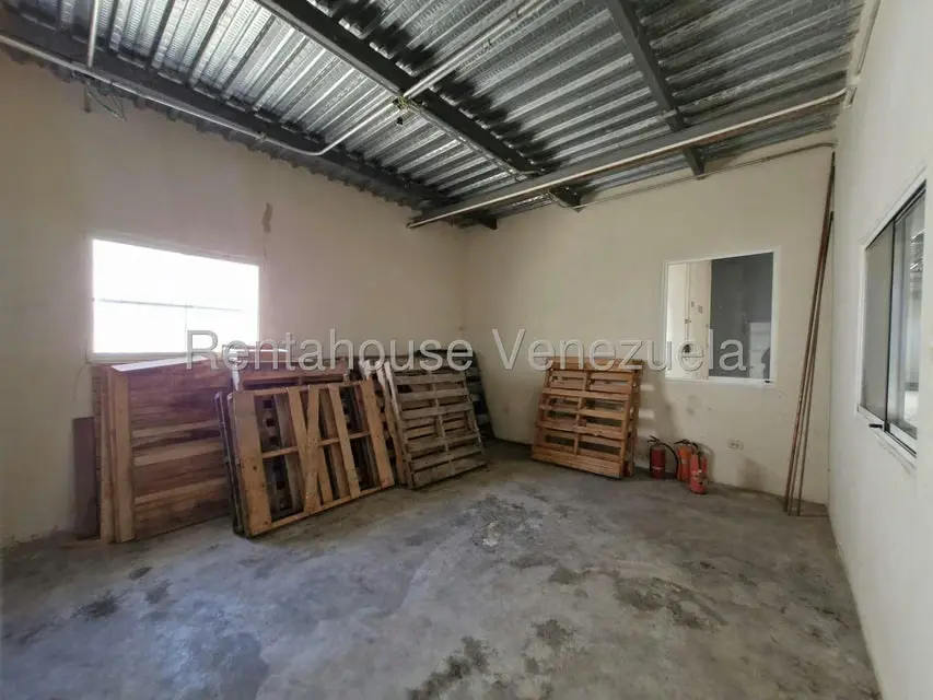 Comercial (Local Comercial) en Venta en Santa Rita, Aragua - 9