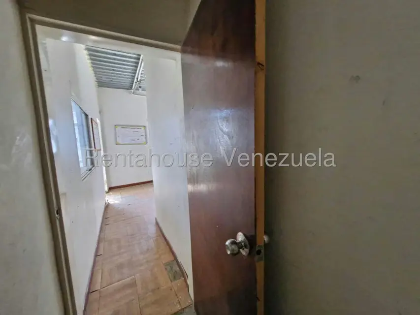Comercial (Local Comercial) en Venta en Santa Rita, Aragua - 10