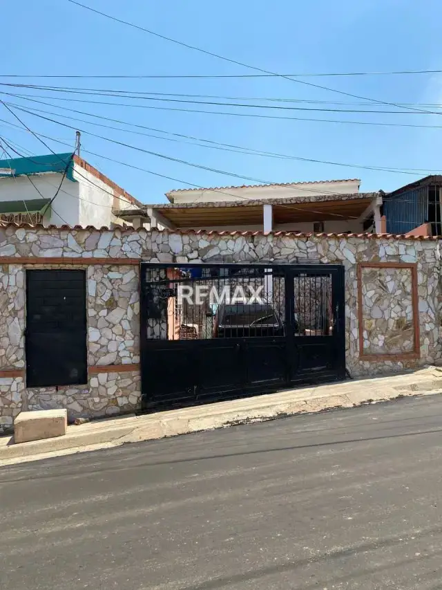 Casa en Sector Pomona. En Venta