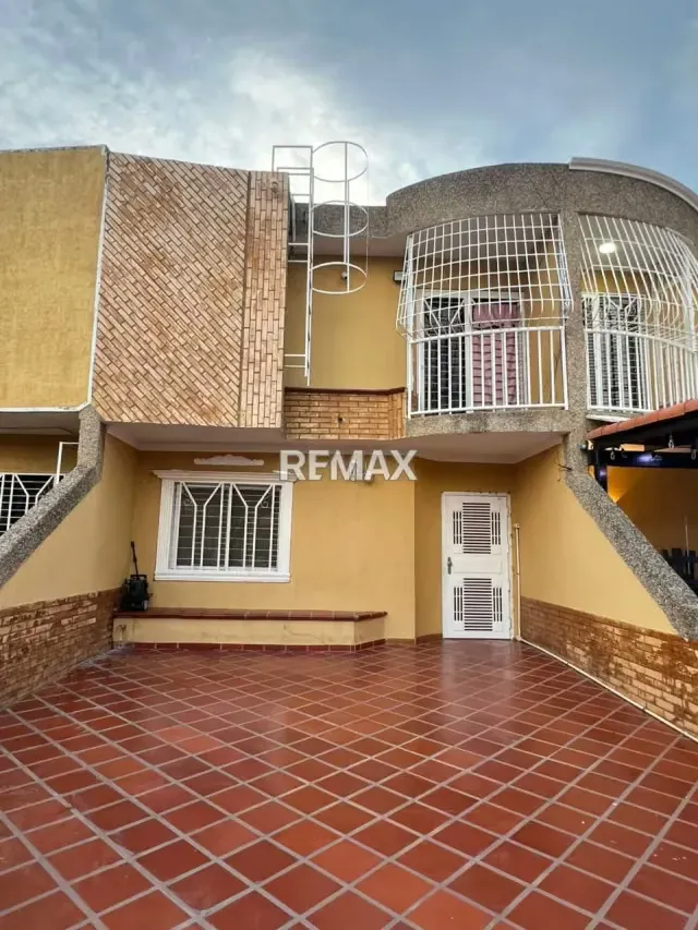 TOWNHOUSE EN VENTA VILLA SAGRADA FAMILIA ZONA OESTE MARACAIBO