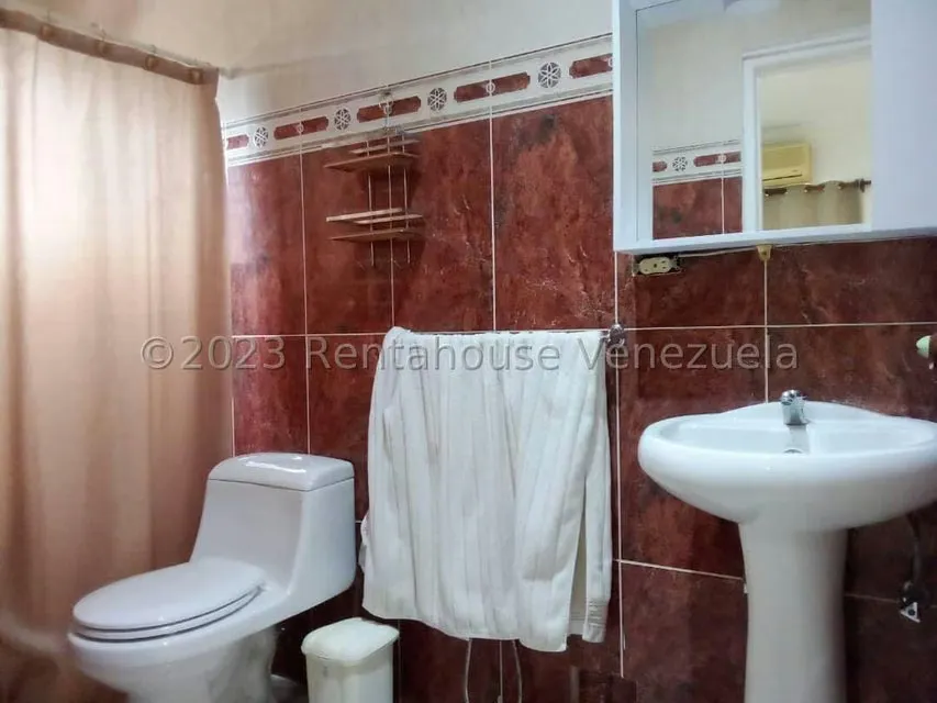 Apartamento (Planta Baja) en Venta en Ciudad Balneario Higuerote, Miranda - 13