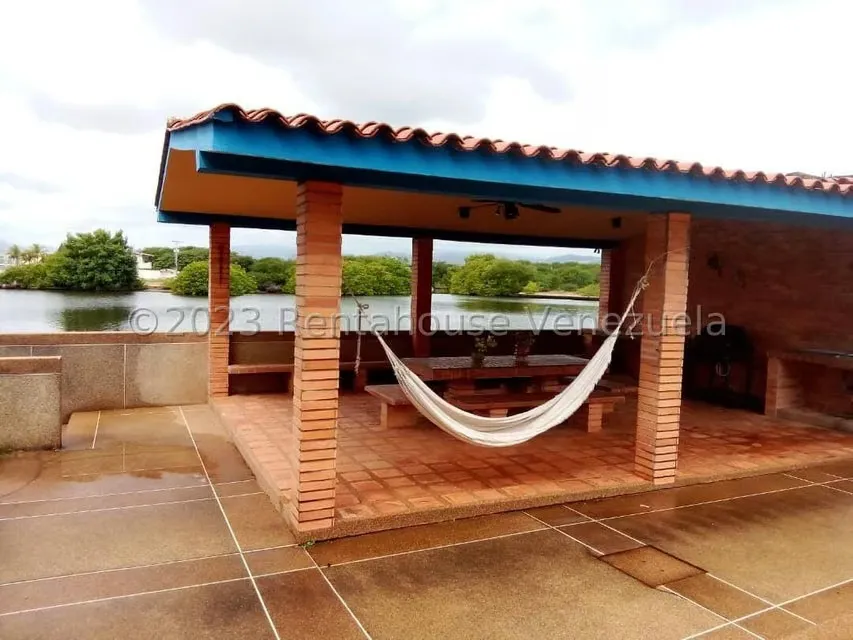Apartamento (Planta Baja) en Venta en Ciudad Balneario Higuerote, Miranda - 20