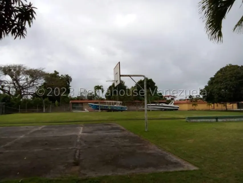 Apartamento (Planta Baja) en Venta en Ciudad Balneario Higuerote, Miranda - 26