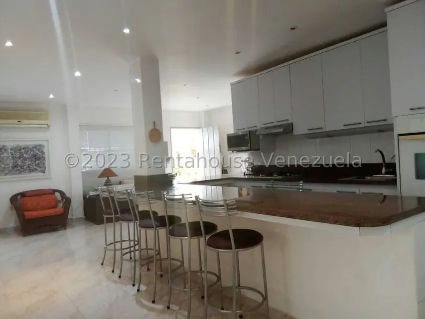Apartamento (Planta Baja) en Venta en Ciudad Balneario Higuerote, Miranda - 3