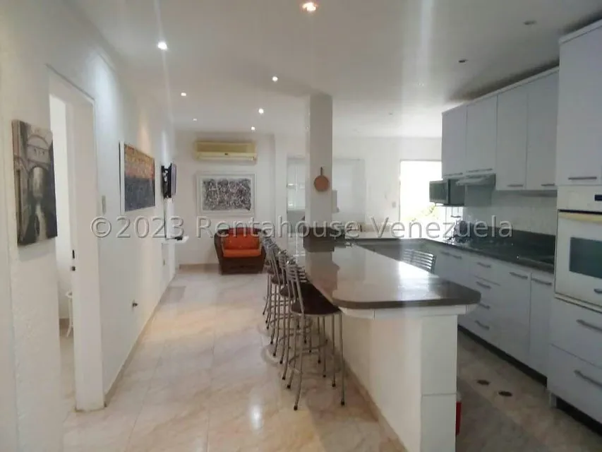 Apartamento (Planta Baja) en Venta en Ciudad Balneario Higuerote, Miranda - 8